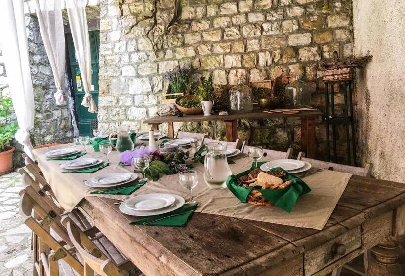 هتل Agriturismo Monte Pu