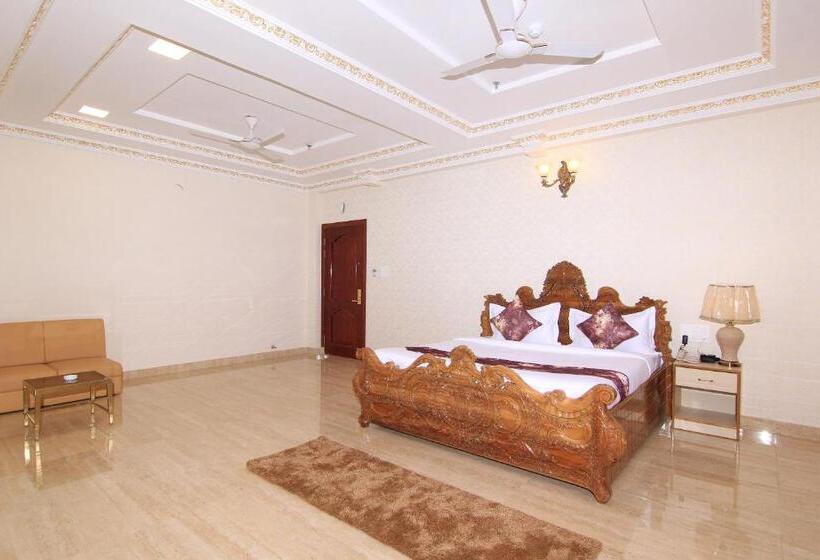 Hotel Galaxy Grand