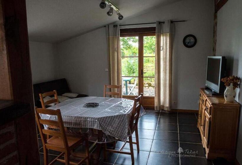 Отель Gîtes Des Ecuries De Saint Maurice