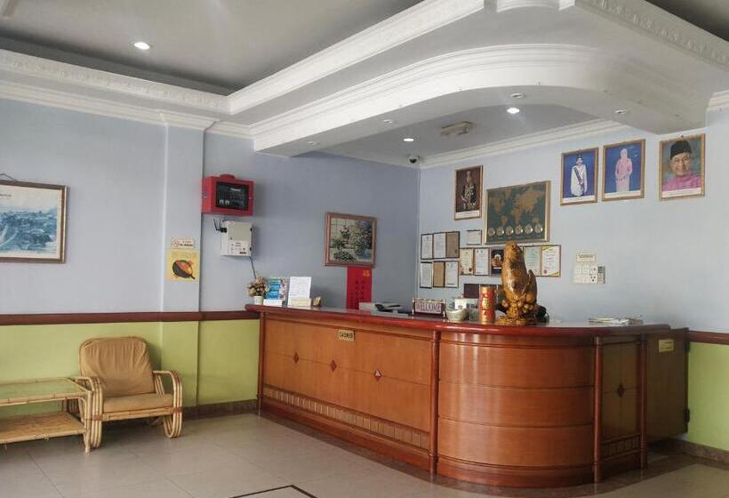 Отель Megah Inn