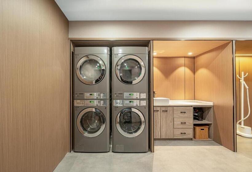 Orange Hotel Shanghai Hongqiao Airport Caoan Road Branch Free Hongqiao Airport & Hongqiao Train St