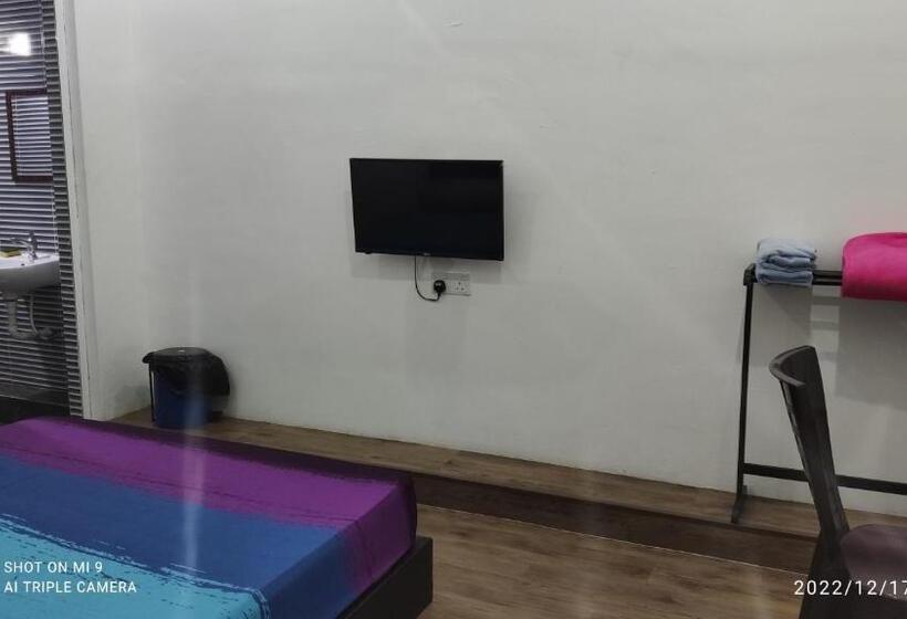 بنسيون Benuthomestay