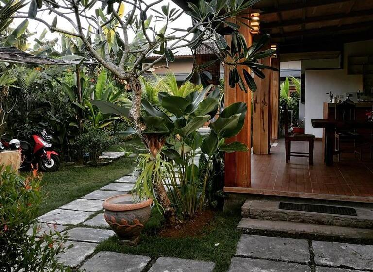Пансион Harris Surf Villa