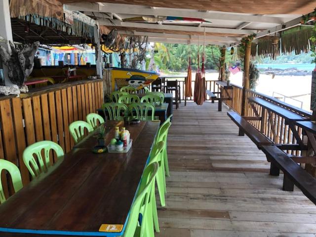 استراحتگاه Beach Shack Chalet   Garden View Aframe Big Unit