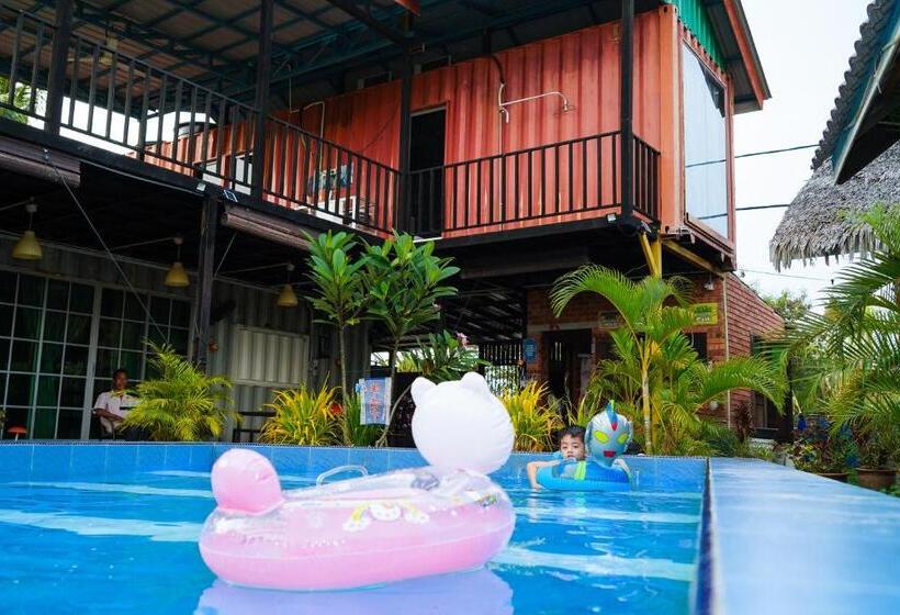 منتجع Dangau Sala D Kontena