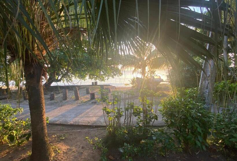 منتجع Nazri S Place 2