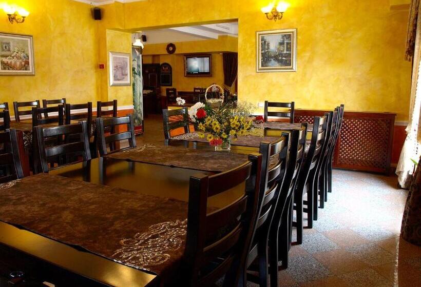 فندق صغير Pensiunea Byblos