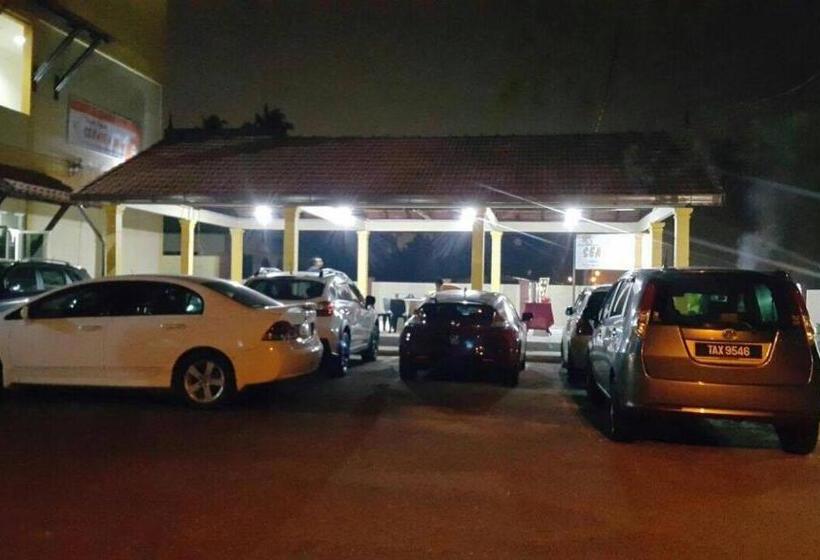 호스텔 Teluk Lipat Seaview Inn