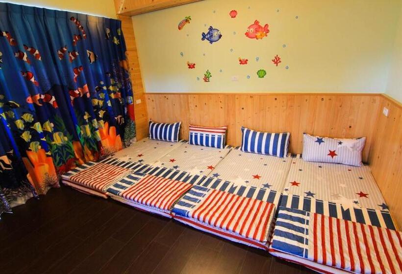 تختخواب و صبحانه Air Force