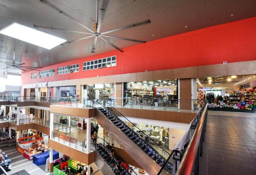 پانسیون Azfa Suite13 At De Centrum Putrajaya Bangi