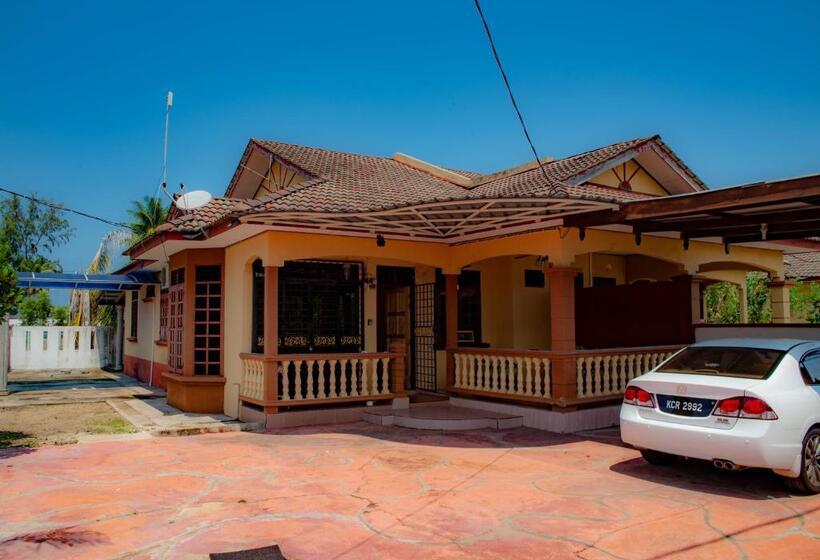 پانسیون Beachland Guesthouse
