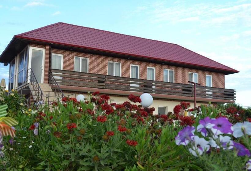 بنسيون Casa 4 Odăi