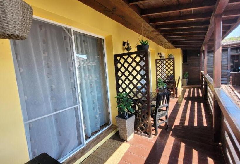 פנסיון Casa Cristina Corbu