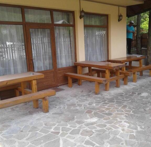 پانسیون Casa Teju