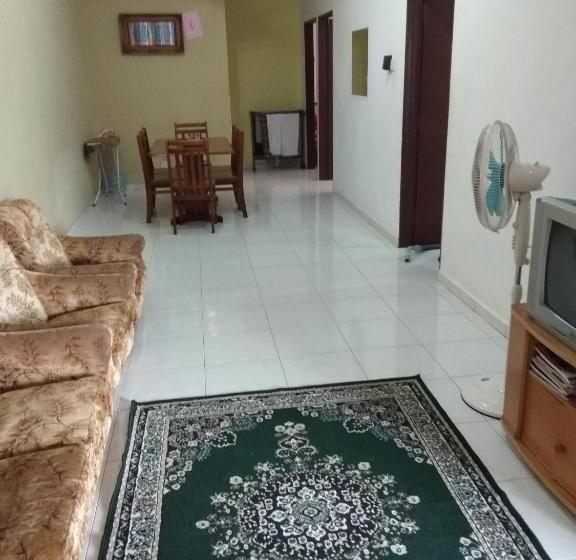 Пансион Homestay Amsyarah