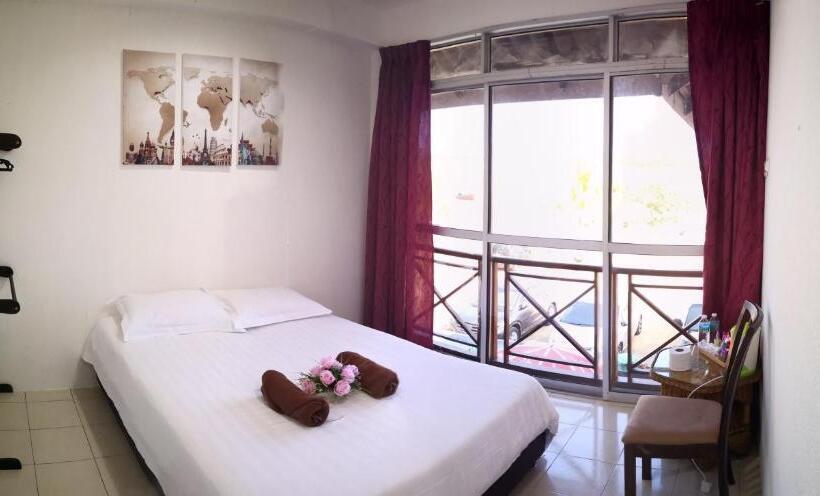 פנסיון Riverbank Dungun Guesthouse & Cafe