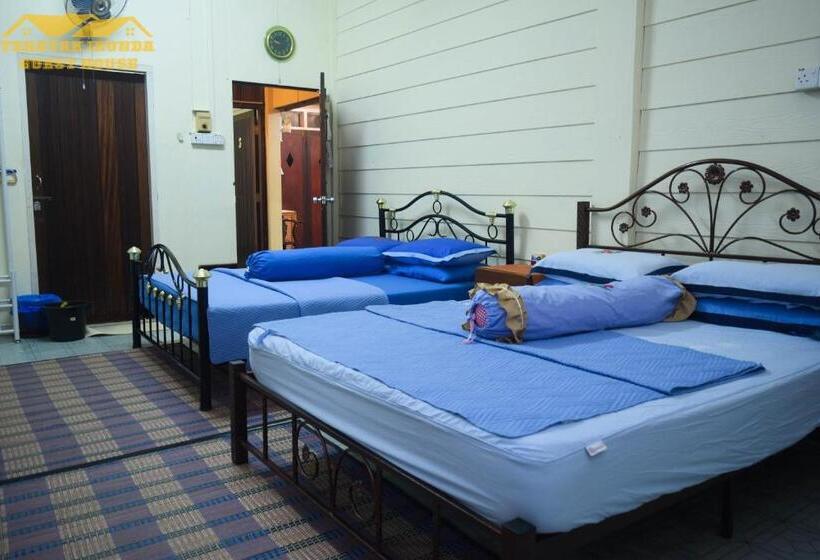 پانسیون Teratak Ibunda Guest House