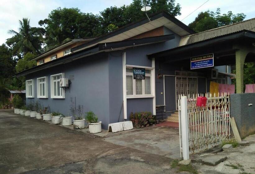 پانسیون Teratak Ibunda Guest House