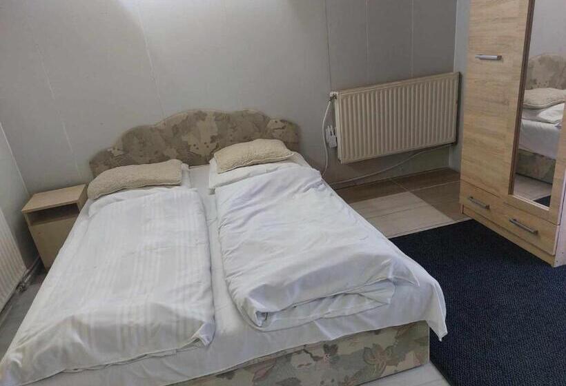 Rózsás Motel