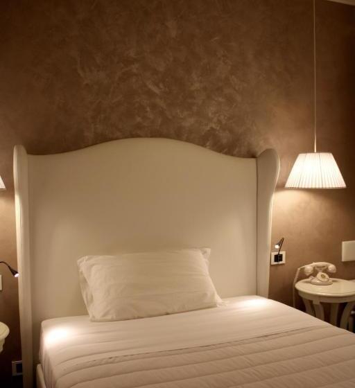 هاستل Locanda Viridarium