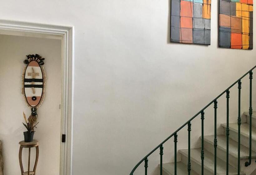 ベッドアンドブレックファースト La Casa Deva   Maison D Artistes