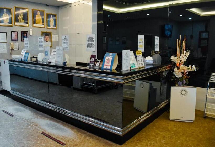 فندق J Suites