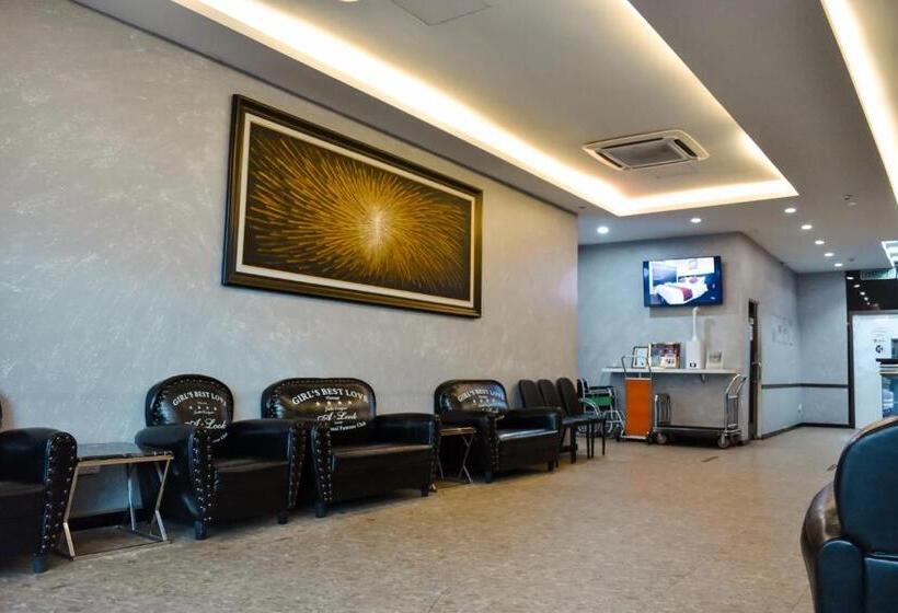 فندق J Suites
