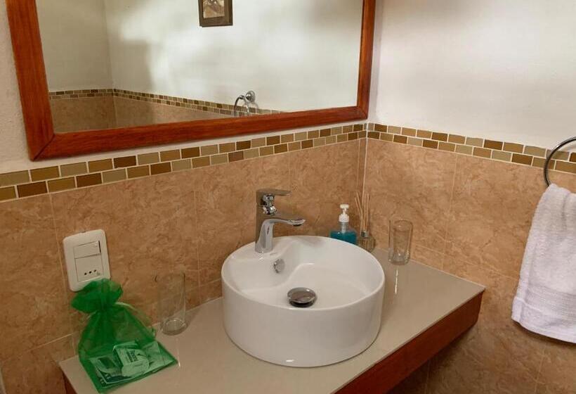 هتل La Posada De La Pedrera