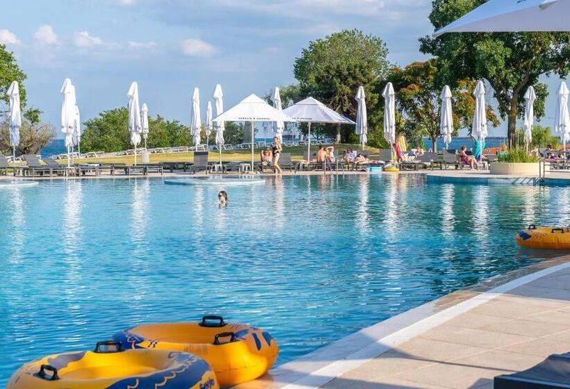 هتل Safir Blue Resort