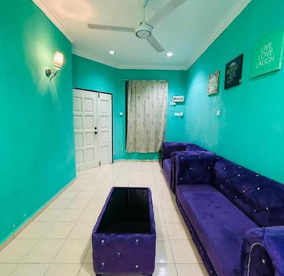 ペンション Homestay Ira Jaya 4 Unit Rumah
