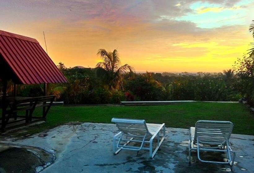 پانسیون Pemandangan Indah Guest House   Look Out Point Villa