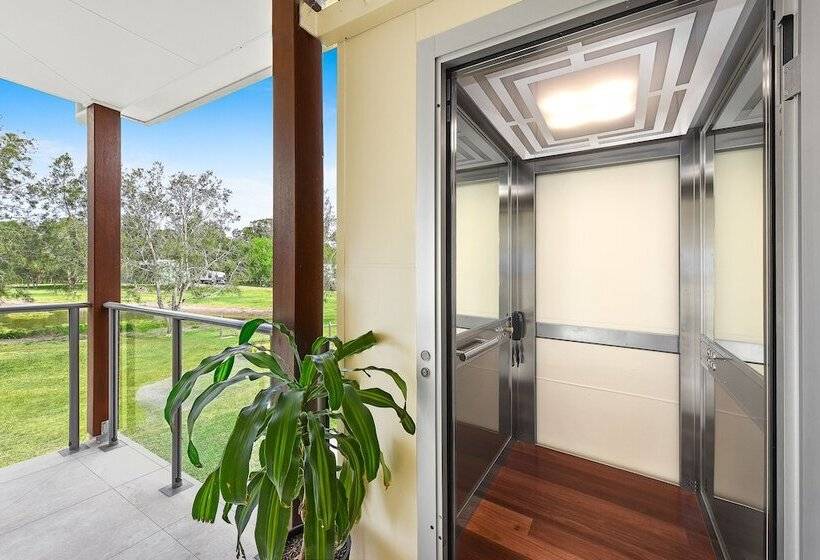 تختخواب و صبحانه Ana Mandara Luxury Retreat