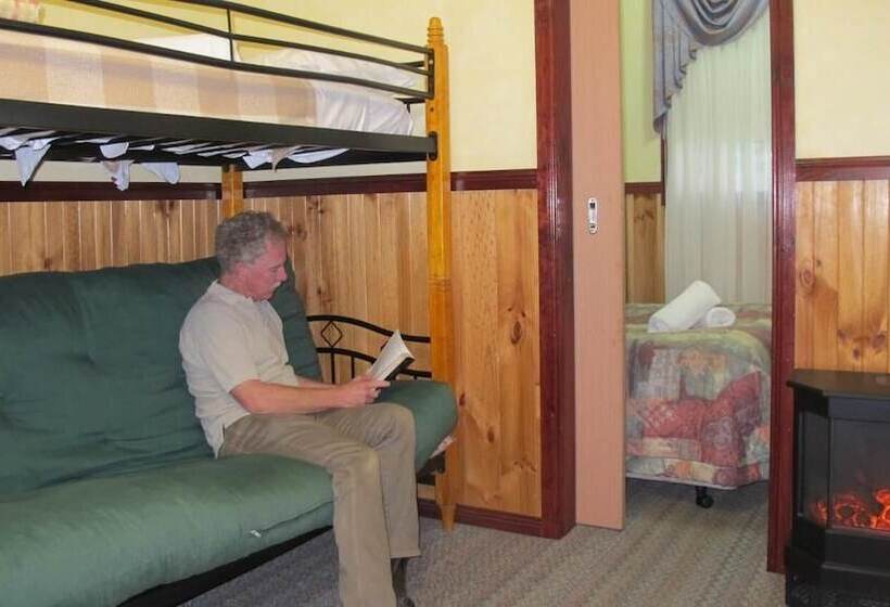 Cedar Lodge Cabins