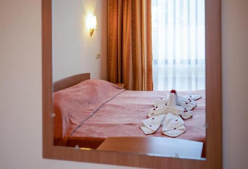 هتل Apartment Tourist Complex Rose Village
