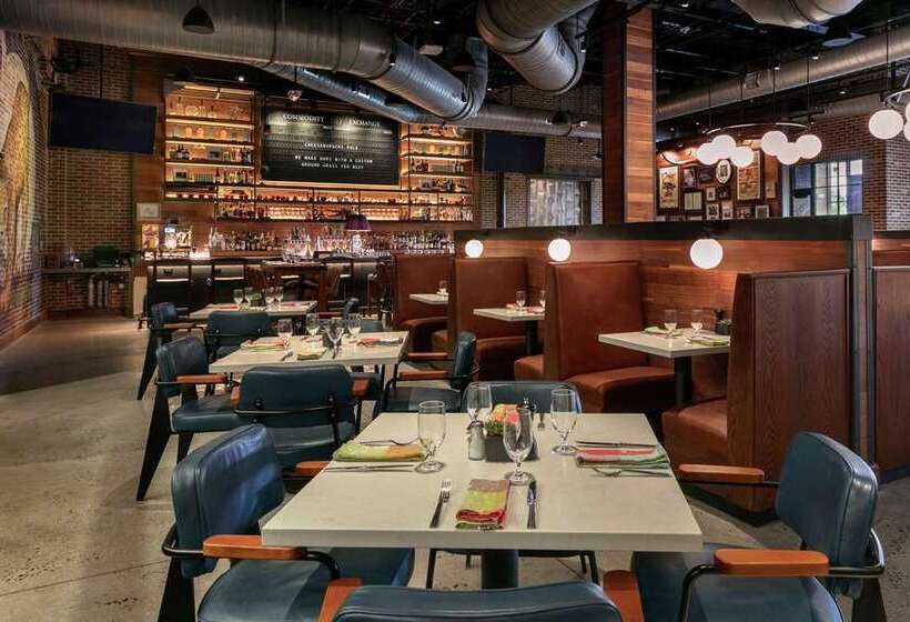 Отель Embassy Suites By Hilton Berkeley Heights