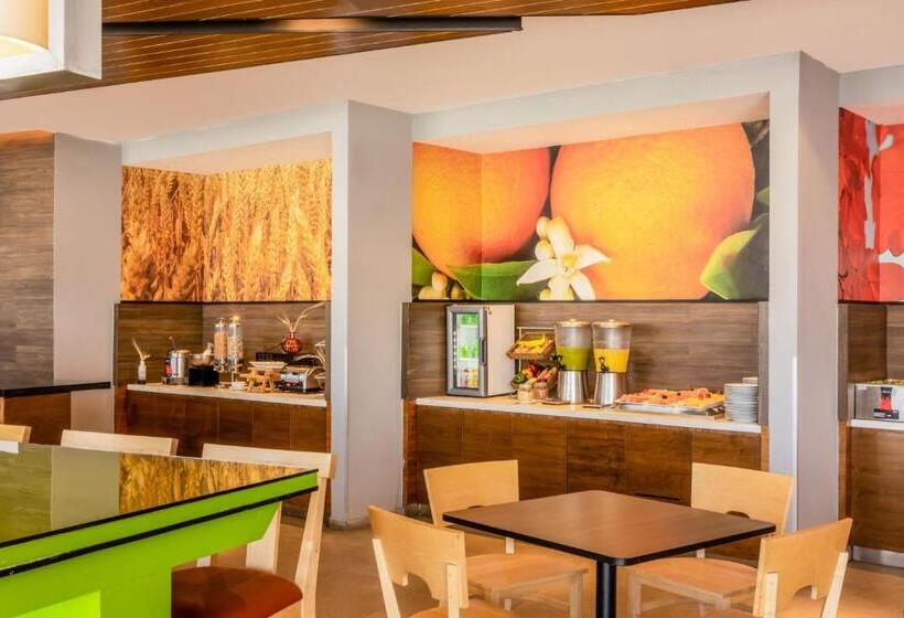 Fotos del hotel Fairfield Inn & Suites By Marriott Mexico City Vallejo:  5