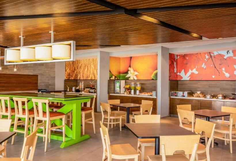 Fotos del hotel Fairfield Inn & Suites By Marriott Mexico City Vallejo:  9