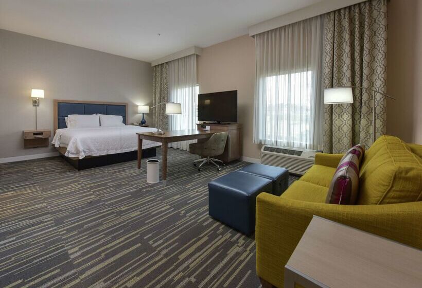 هتل Hampton Inn & Suites Seattle/redmond