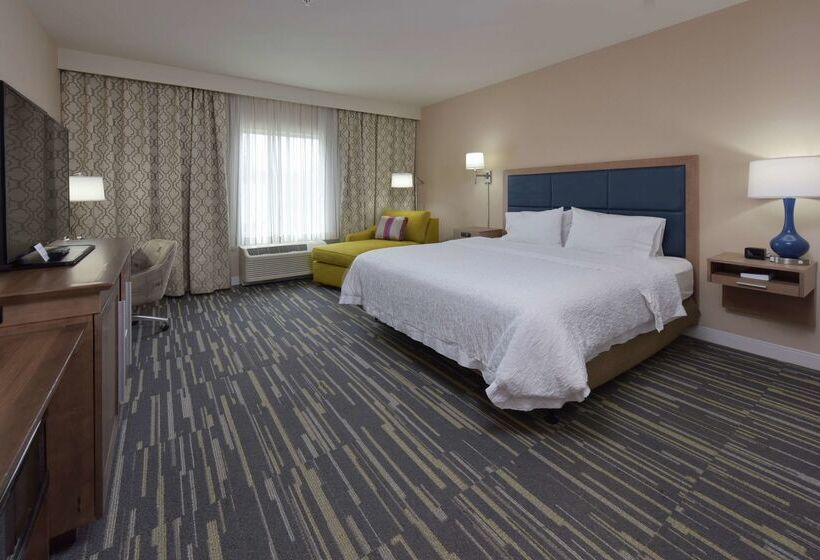 هتل Hampton Inn & Suites Seattle/redmond