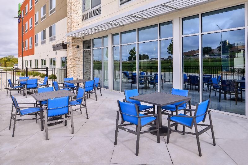 בית מלון כפרי Holiday Inn Express & Suites   Kansas City   Lee S Summit, An Ihg