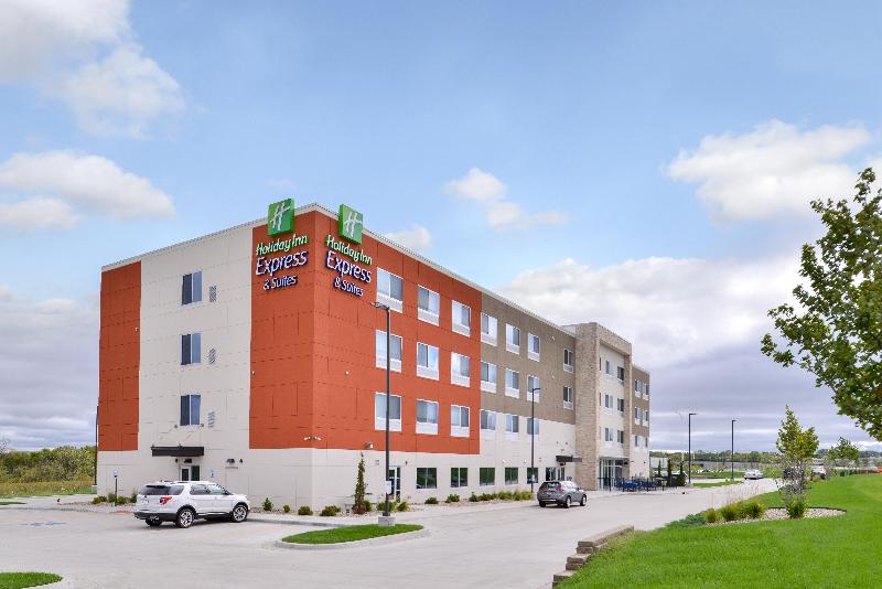 בית מלון כפרי Holiday Inn Express & Suites   Kansas City   Lee S Summit, An Ihg