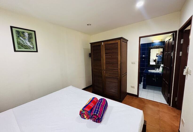 Fotos del hotel Kata View Guest House:  40