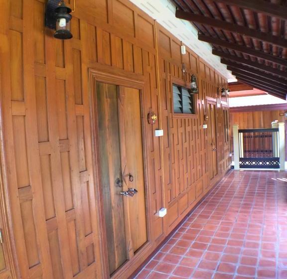 فندق Luang Chumni Village