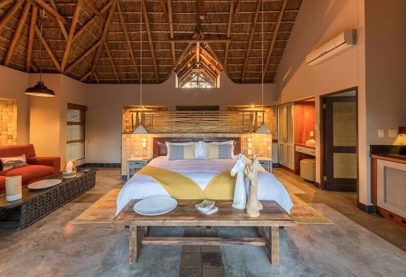 Отель Muluwa Lodge