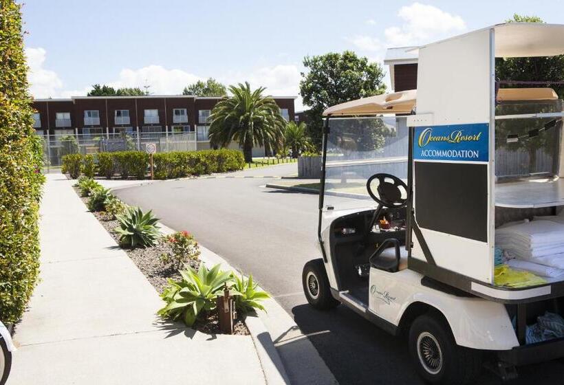 هتل Oceans Resort Whitianga