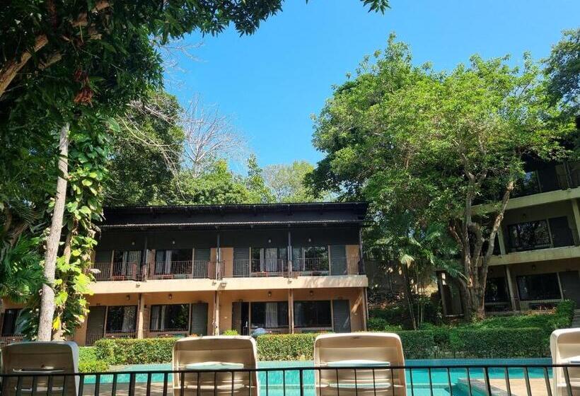 هتل Samed Hideaway Resort