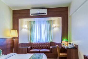 Fotos del hotel Treebo Tryst Grand Emerald:  30