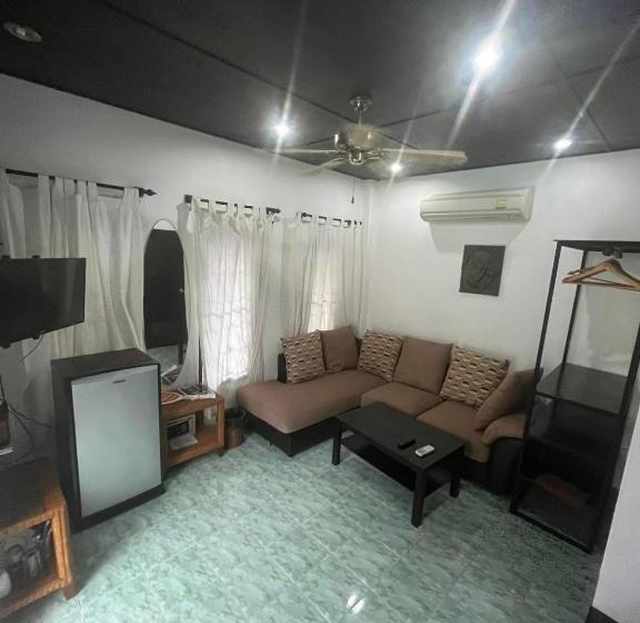پانسیون Baan Sawainam