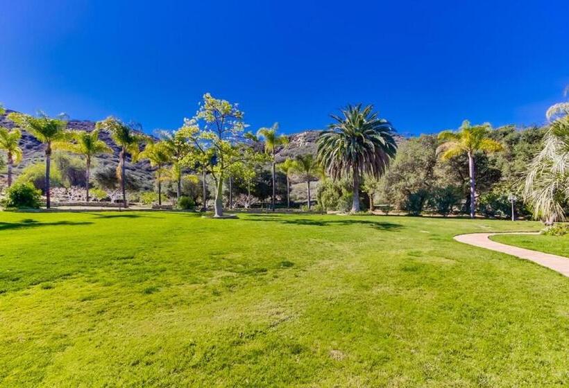 پانسیون Vineyard Hacienda