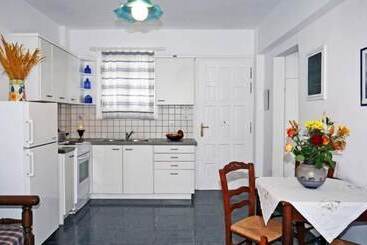 Erato Apartments